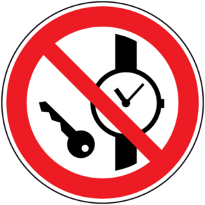 OBJETS MÉTALLIQUES INTERDITS 4